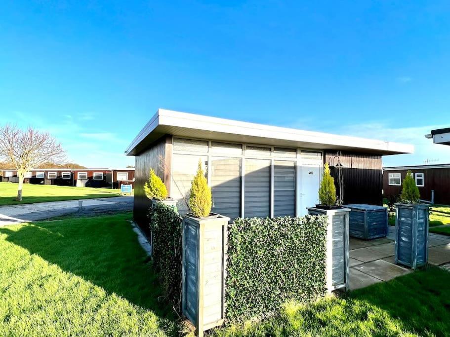 فيلا 50 Toledo, Selsey Country Club المظهر الخارجي الصورة